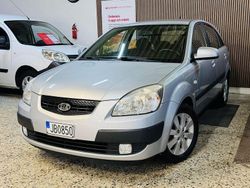 Silver Begagnad 2009 Kia Rio Halvkombi | 34 900 kr (Marknadspris)