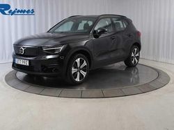 Svart Begagnad 2022 Volvo XC40 Core SUV | 329 900 kr