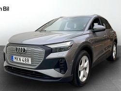 Grå Begagnad 2023 Audi Q4 e-tron Proline SUV | 369 000 kr (Marknadspris)