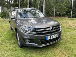 Grå Begagnad 2014 VW Tiguan SUV | 100 000 kr (Marknadspris)
