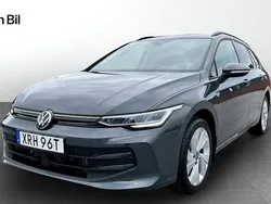 Mörkgrå Ny 2025 VW Golf VIII Edition Kombi | 339 300 kr (Marknadspris)
