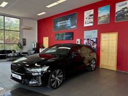 Svart Begagnad 2021 Volvo V60 R-Design Kombi | 354 500 kr (Marknadspris)