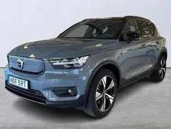 Grå Begagnad 2022 Volvo XC40 Pro SUV | 379 900 kr