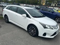 Vit Begagnad 2012 Toyota Avensis Business Edition Kombi | 115 000 kr (Marknadspris)