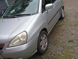 Silver Begagnad 2003 Suzuki Liana Halvkombi | 15 000 kr (Dyr)