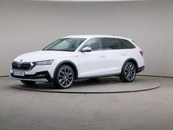 Vit Begagnad 2020 Skoda Octavia Scout Kombi | 295 000 kr (Marknadspris)