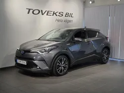 Mörkgrå (grå) Begagnad 2018 Toyota C-HR Executive SUV | 159 899 kr (Bra pris)