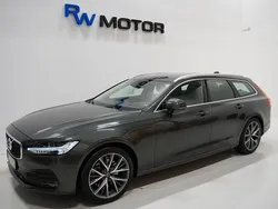Mörkgrå Begagnad 2018 Volvo V90 Momentum Kombi | 229 800 kr (Marknadspris)