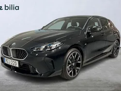 Svart Begagnad 2024 BMW 120 M Sport Halvkombi | 399 000 kr