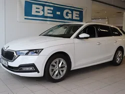Vit Begagnad 2022 Skoda Octavia Kombi | 259 000 kr (Marknadspris)