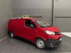 Röd Begagnad 2017 Toyota Proace Van | 134 800 kr (Dyr)