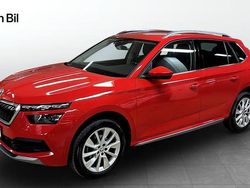 Röd (corrida red) Begagnad 2021 Skoda Kamiq Style SUV | 209 900 kr (Marknadspris)