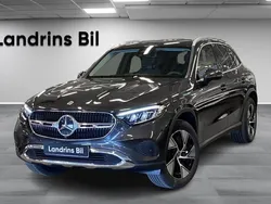 Grå (grafitgrå metallic ) Begagnad 2024 Mercedes GLC300e Avantgarde SUV | 639 000 kr (Superpris)