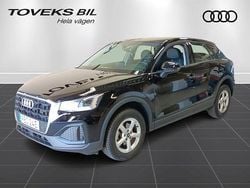 Brilliantsvart Begagnad 2024 Audi Q2 Proline SUV | 239 900 kr (Marknadspris)