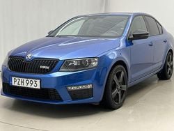Blå Begagnad 2015 Skoda Octavia RS | 119 000 kr (Marknadspris)