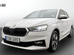 Vit Begagnad 2023 Skoda Fabia Style Halvkombi | 212 900 kr (Marknadspris)