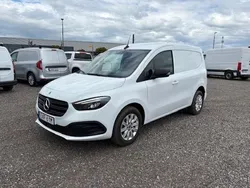 Vit Begagnad 2024 Mercedes Citan 110 Van | 298 749 kr (Marknadspris)
