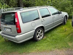 Grå Begagnad 2000 Volvo V70 Standard Kombi | 11 000 kr (Marknadspris)