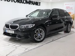 Svart Begagnad 2022 BMW 330e Sport Line Kombi | 289 900 kr (Superpris)