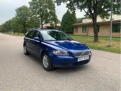Grå Begagnad 2005 Volvo V50 Momentum Kombi | 32 000 kr (Marknadspris)