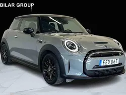 Grå Begagnad 2023 Mini Cooper SE Halvkombi | 237 000 kr