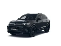 Svart (grenadilla black metallic) Ny 2025 VW Tiguan R-line SUV | 619 900 kr (Lite dyr)