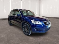 Mörkblå (blå) Begagnad 2008 VW Tiguan Sportline SUV | 79 900 kr (Marknadspris)