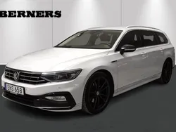 Vit Begagnad 2022 VW Passat R-line Kombi | 329 900 kr (Dyr)
