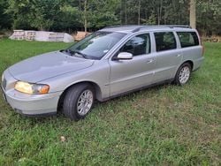Grå Begagnad 2006 Volvo V70 Kombi | 39 995 kr (Marknadspris)