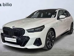Vit Begagnad 2025 BMW 530e M Sport Kombi | 799 900 kr (Dyr)