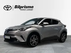 Mörkgrå Begagnad 2017 Toyota C-HR Executive SUV | 219 900 kr (Marknadspris)