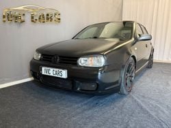 Svart Begagnad 2000 VW Golf IV Highline Halvkombi | 69 900 kr