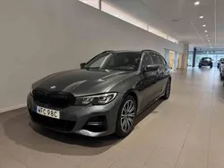 Grå Begagnad 2021 BMW 330e Kombi | 319 500 kr