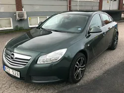 Grön (grön ) Begagnad 2009 Opel Insignia Halvkombi | 54 900 kr (Marknadspris)