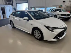 Vit Begagnad 2021 Toyota Corolla Life Kombi | 229 000 kr (Dyr)