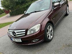 Röd Begagnad 2008 Mercedes C220 Avantgarde Sedan | 62 000 kr (Bra pris)