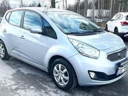 Silver Begagnad 2011 Kia Venga Comfort Halvkombi | 59 900 kr (Marknadspris)