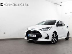 Vit Begagnad 2022 Toyota Yaris Hybrid Style Halvkombi | 159 900 kr (Bra pris)