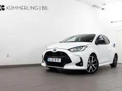 Vit Begagnad 2022 Toyota Yaris Hybrid Style Halvkombi | 159 900 kr (Bra pris)
