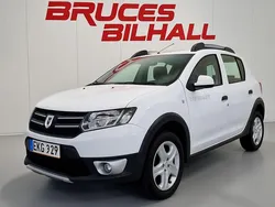 Vit Begagnad 2016 Dacia Sandero Stepway Halvkombi | 74 900 kr (Marknadspris)