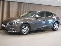 Brun Begagnad 2013 Mazda 3 Inclusive Halvkombi | 99 700 kr (Marknadspris)