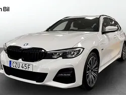 Vit Begagnad 2021 BMW 330e M Sport Kombi | 309 000 kr (Lite dyr)