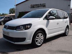 Vit Begagnad 2014 VW Touran Minibuss | 99 900 kr (Marknadspris)