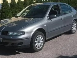 Grå Begagnad 2003 Seat Leon Halvkombi | 16 500 kr (Marknadspris)