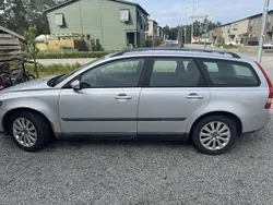 Grå Begagnad 2005 Volvo V50 Kombi | 22 000 kr (Superpris)