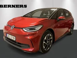 Mörkröd (röd) Begagnad 2024 VW ID.3 Pro Performance Halvkombi | 369 900 kr (Dyr)