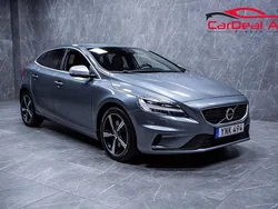 Grå Begagnad 2017 Volvo V40 R-Design Kombi | 169 800 kr (Marknadspris)