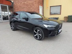 Svart Begagnad 2022 Volvo XC60 R-Design SUV | 480 000 kr (Dyr)