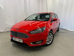 Röd Begagnad 2017 Ford Focus Titanium Halvkombi | 94 900 kr (Bra pris)