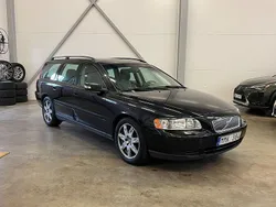 Svart Begagnad 2006 Volvo V70 Kinetic Kombi | 29 900 kr (Marknadspris)
